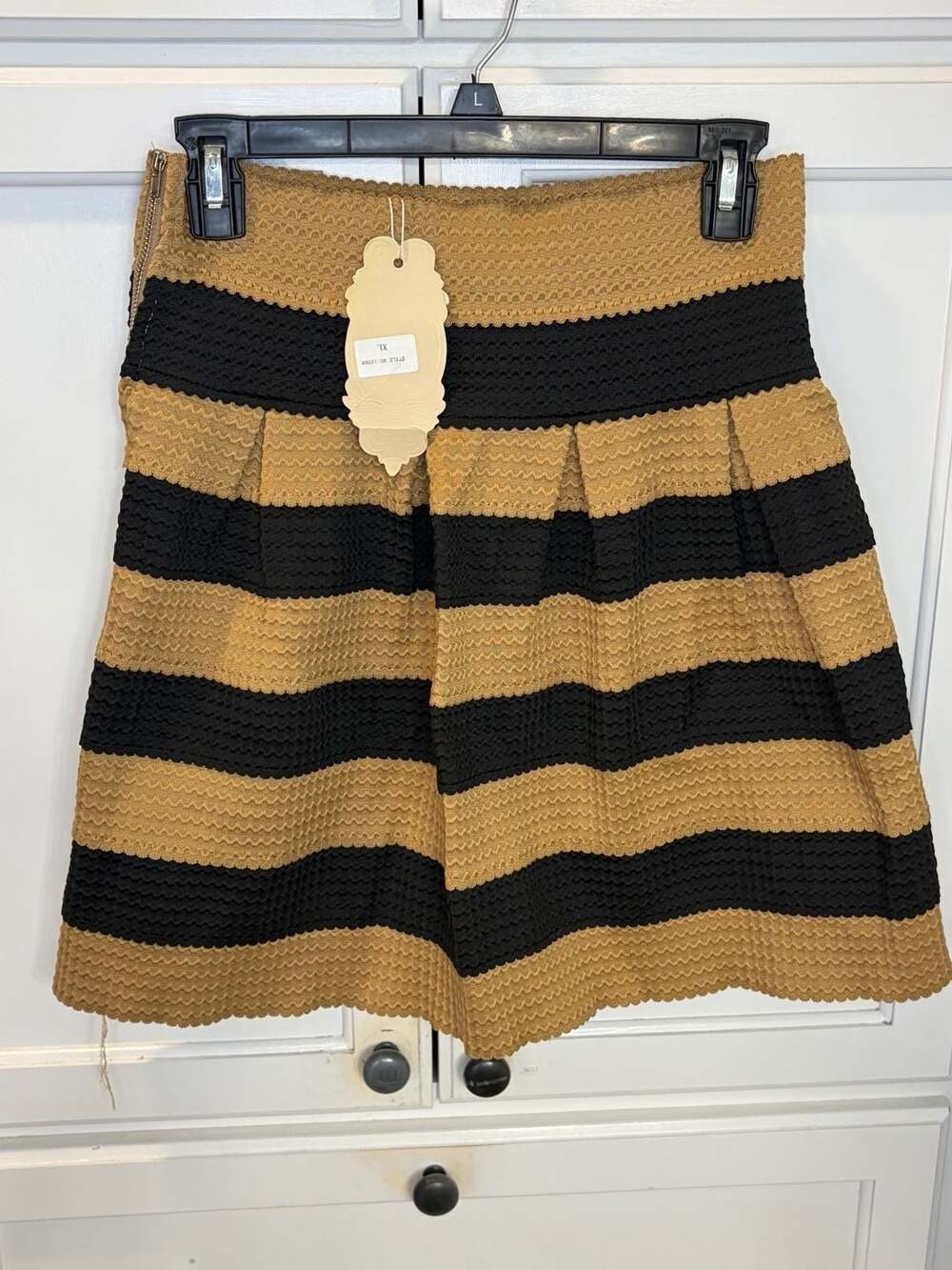 Neslay Striped Flare Skirt Size XL Tan Black Textured Pleated Ruffle Mini NWT